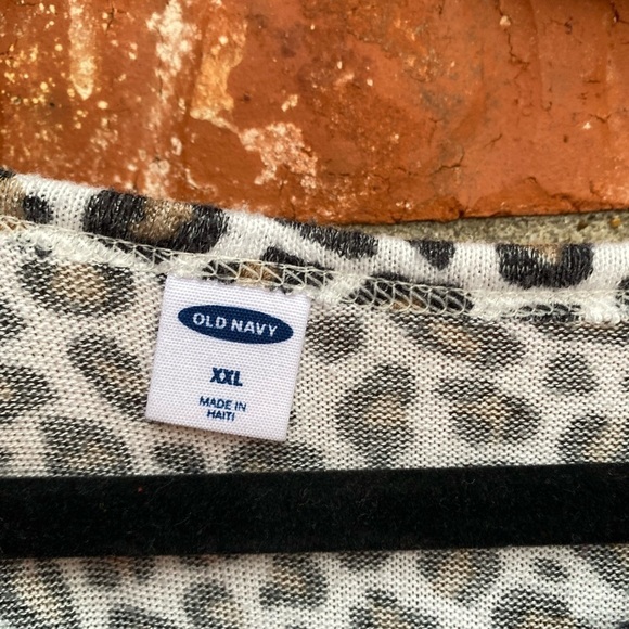 Old Navy Womens 2X White Cheetah Animal Print Soft Lounge Sweater Top - Picture 4 of 8